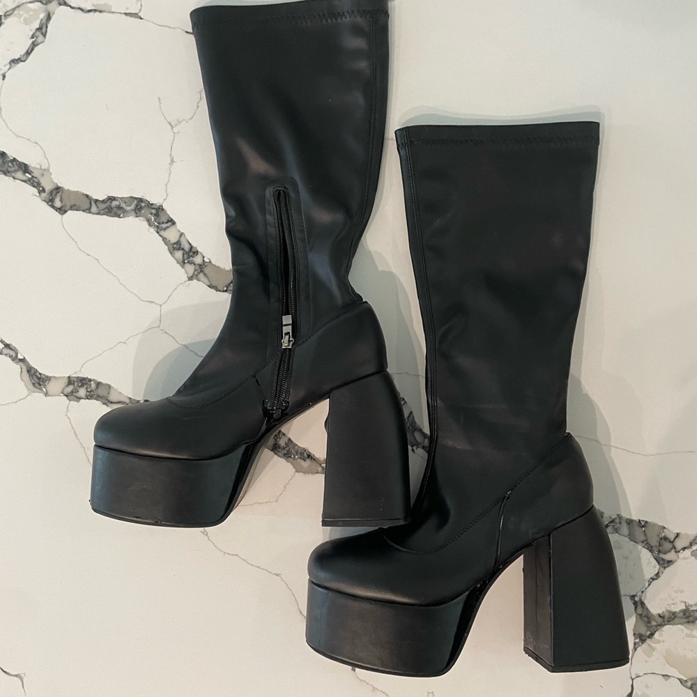 Platform boots